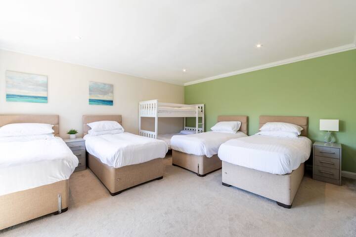 Spálňa v objekte Shepherd's Estate v Somersete