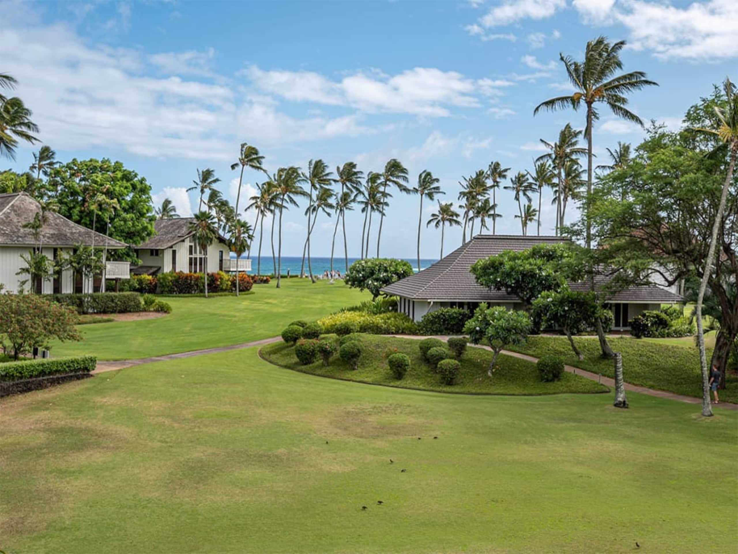 Garden-view condo steps to Kauai's south shore - Photo 57