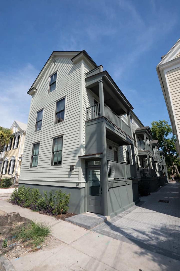 Steps To King St - 6 Bedroom Home - Spacious - Charleston, SC