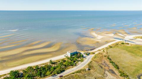 Waterfront Oasis on 2.5 acres! Those VIEWS!