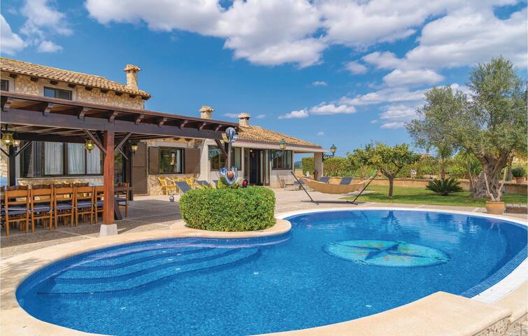 son reines gallery image 4