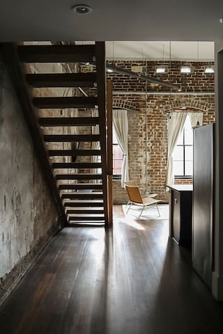 Black Swan managed Airbnb listing 2