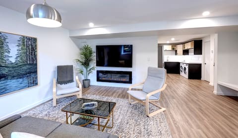 Top performing Airbnb: VIP YXE - Varsity View | Two bedroom Suite Near RU in Core Neighbourhoods Sector