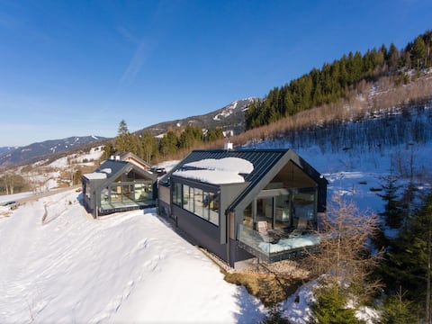 Ski-in/out cottage with Sommercard