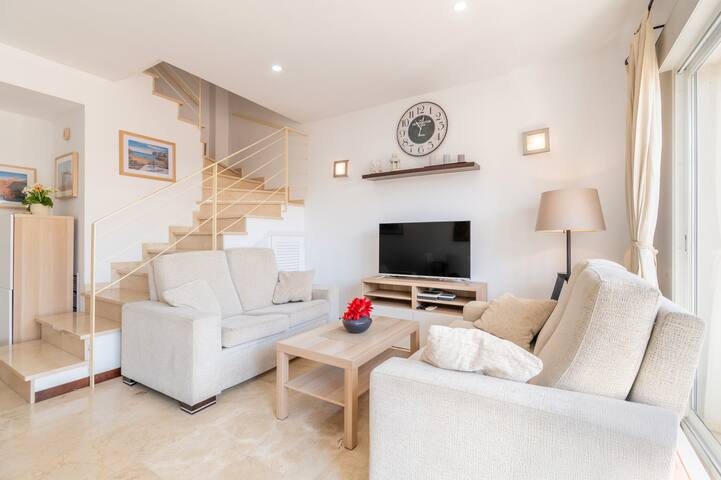 Roses House 4 gallery image 5