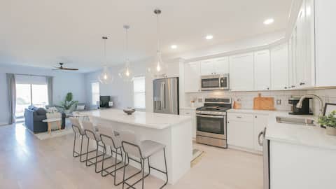 Beautiful New Construction Ventnor Beach House!