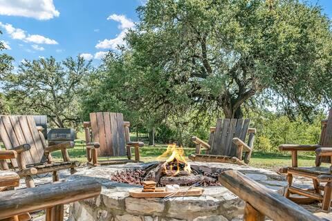 Wine Cellar Farmhouse | 3/1 | Pet Friendly w/ fee
