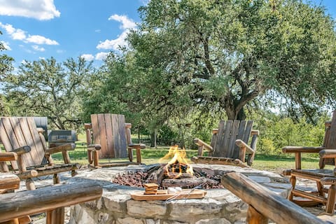 Wine Cellar Farmhouse | 3/1 | Pet Friendly w/ fee