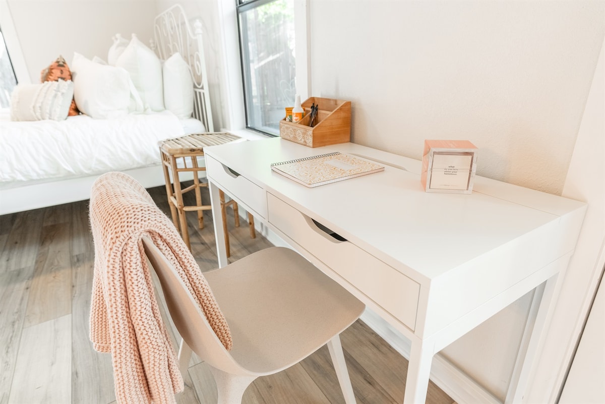 SOCO Luxury! | Dog Friendly Tiny Home |