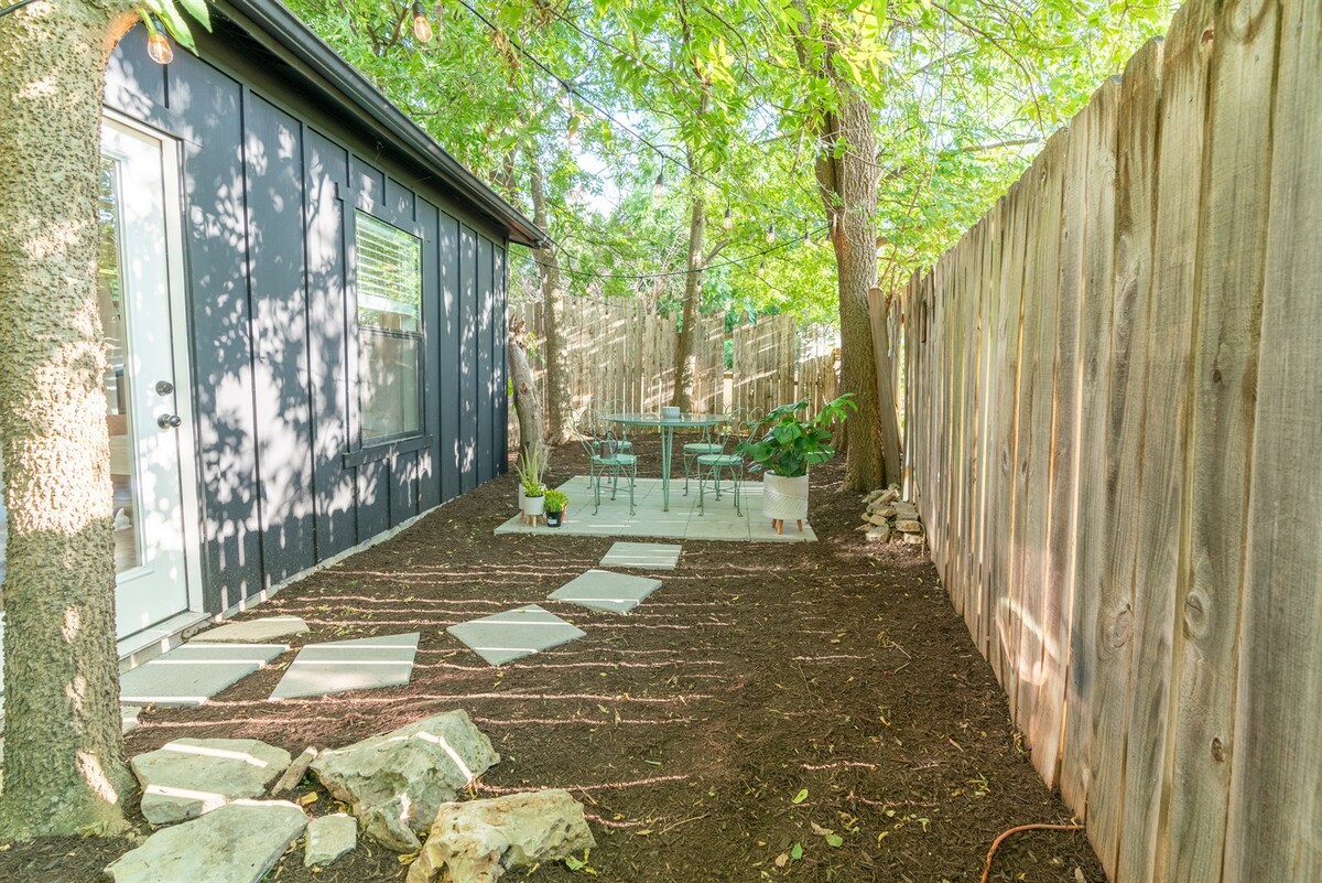 SOCO Luxury! | Dog Friendly Tiny Home |