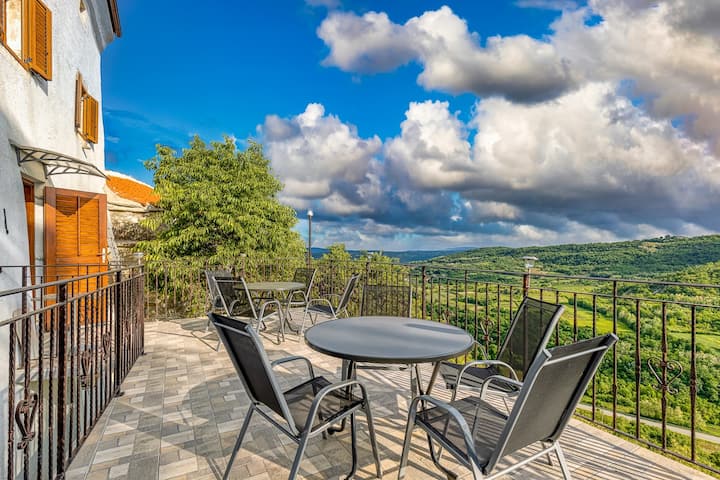 House Panorama - One-bedroom Apartment A4 - Pazin