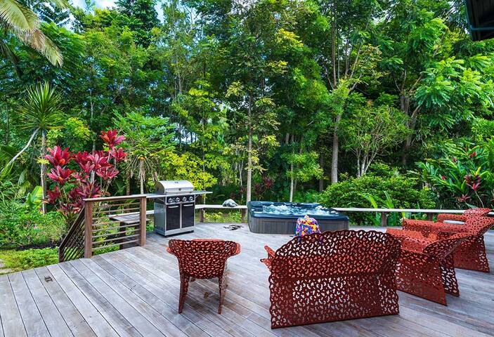 Hanalei Happy Place, Incomparable Hanalei Home TVN gallery image 3