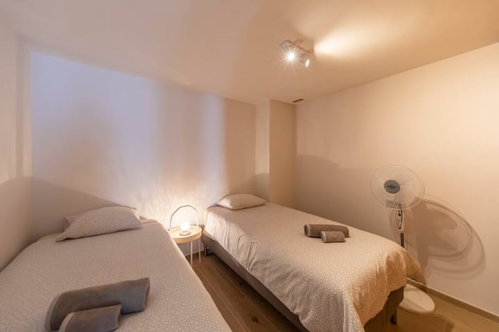 Druhá spálňa s oddelenými lôžkami.