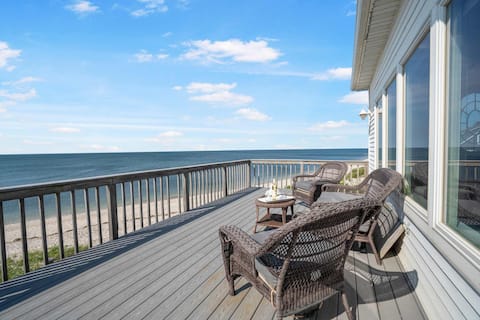 Queen Vic Beach House: 5 Mins to Vineyards & Farms