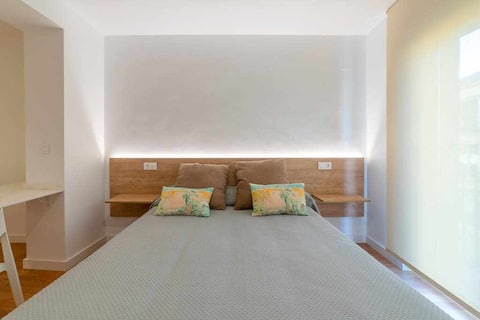 Apartamentos Torres De Santiago 1B-Estudio