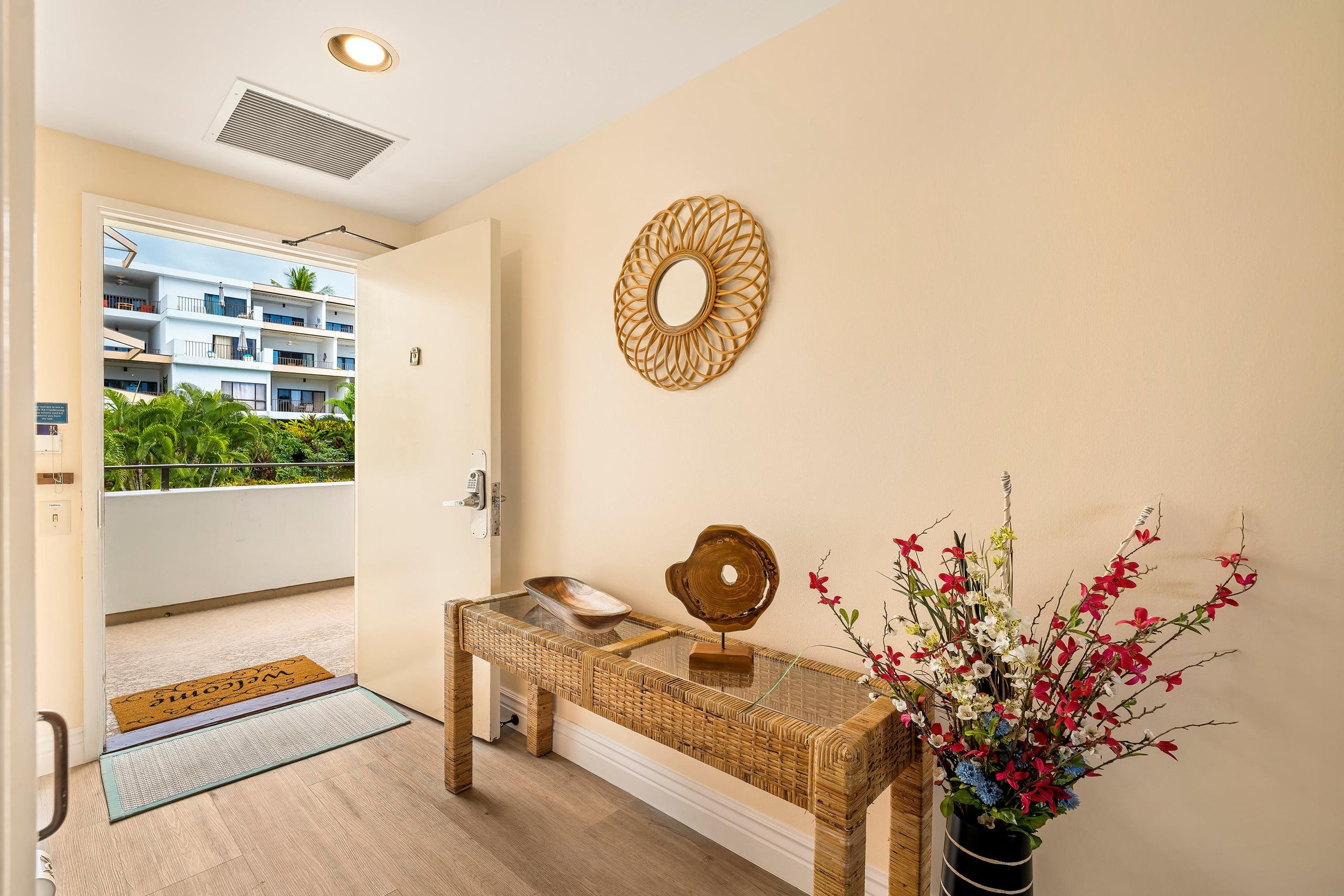 Condo in Kailua-Kona · ★4.73 · 1 bedroom · 2 beds · 1 bath - Image 16
