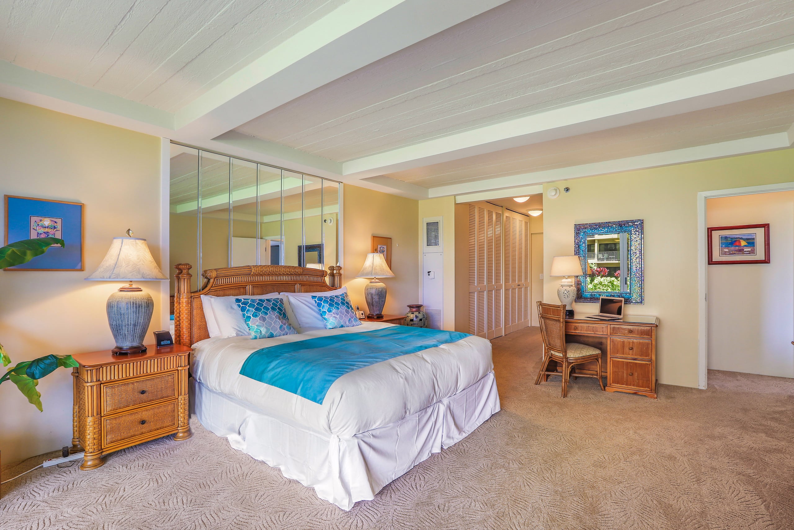 Condo in Lahaina · ★4.5 · 2 bedrooms · 4 beds · 2 baths - Image 25