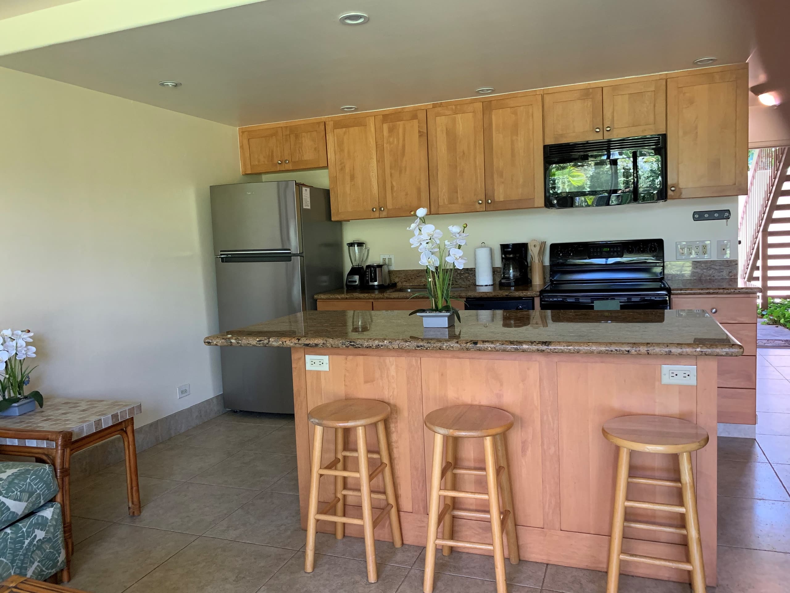Condo in Kihei · ★4.86 · 1 bedroom · 2 beds · 1 private bath - Image 11