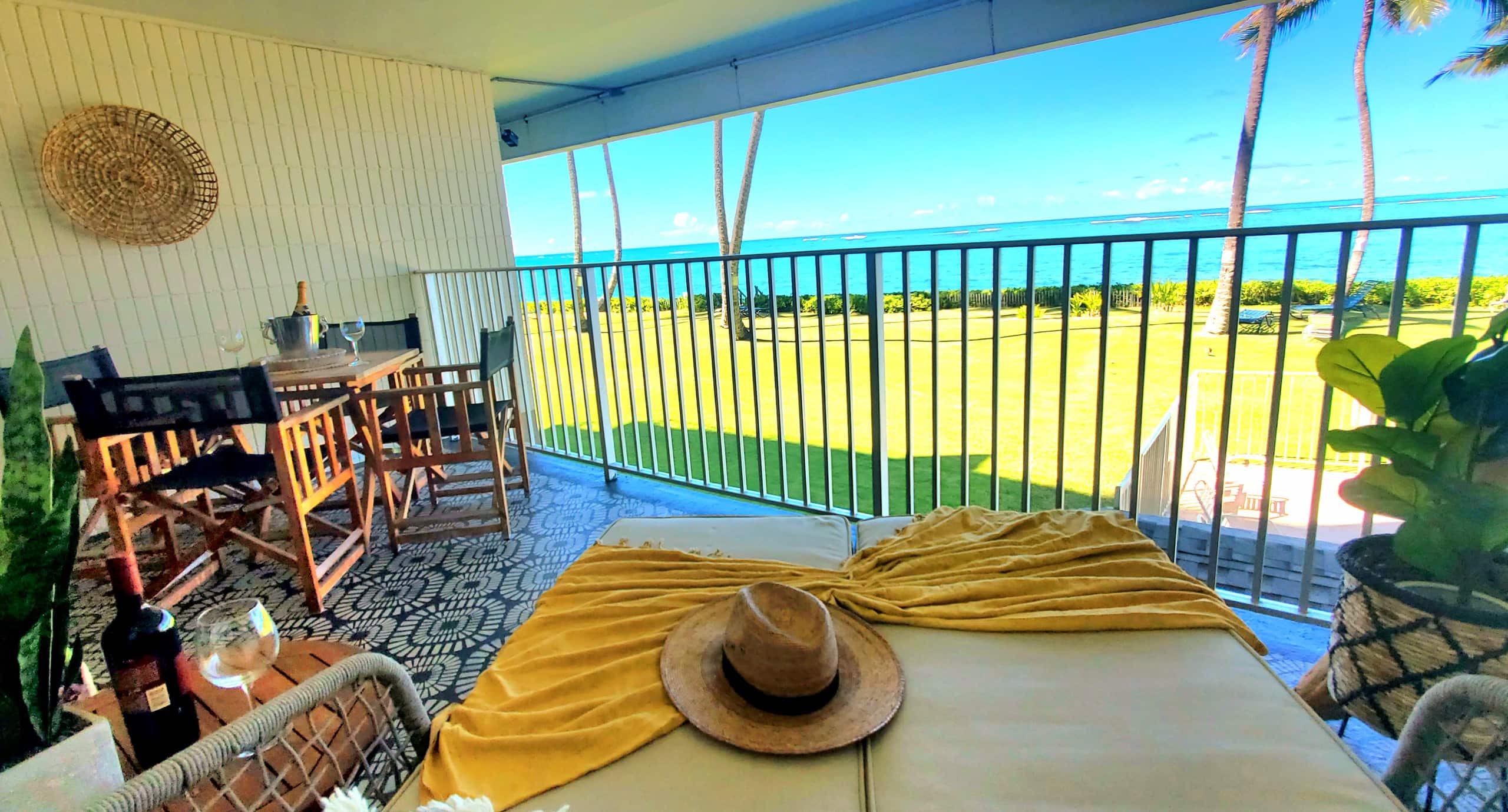 Condo in Hauula · ★4.53 · 1 bedroom · 2 beds · 1 private bath - Image 2
