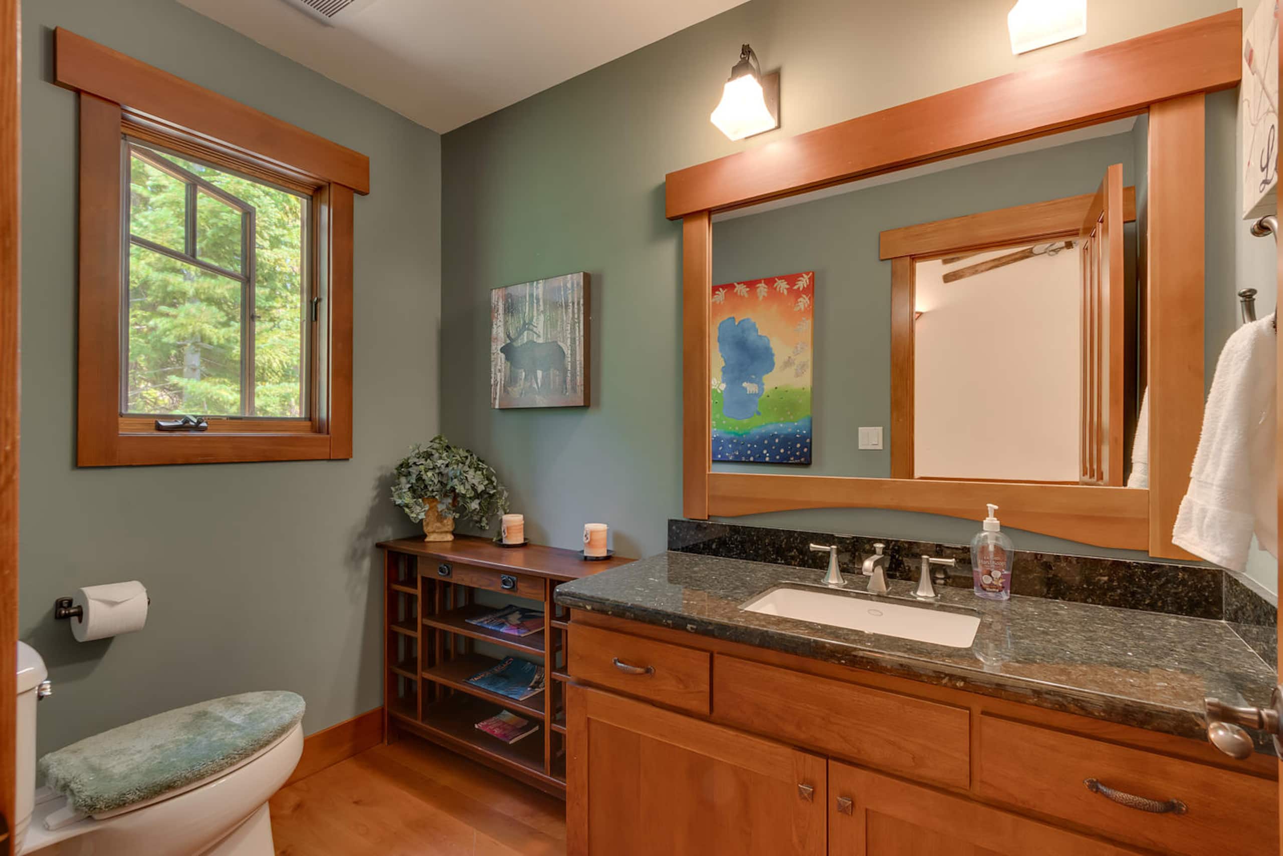 Luxury North Lake Tahoe Retreat for Groups - Photo 18