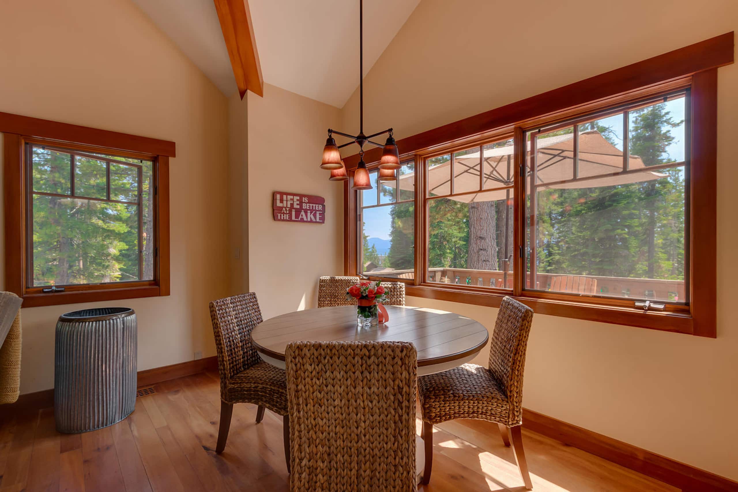 Luxury North Lake Tahoe Retreat for Groups - Photo 8