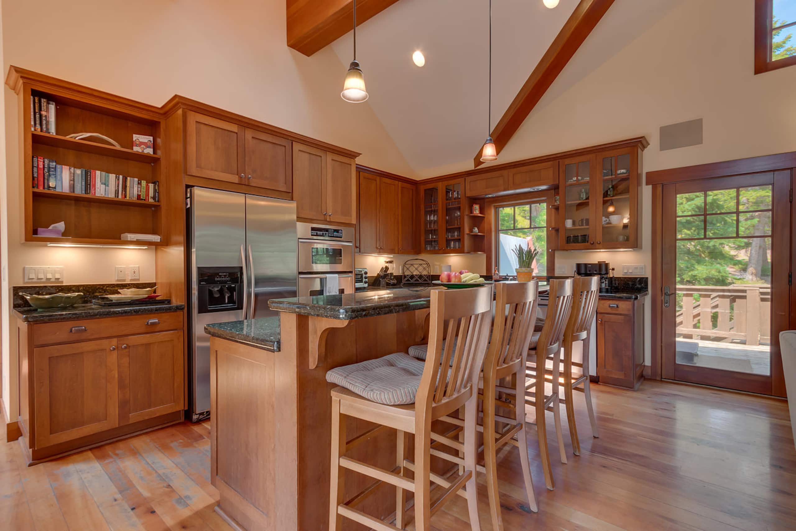 Luxury North Lake Tahoe Retreat for Groups - Photo 6