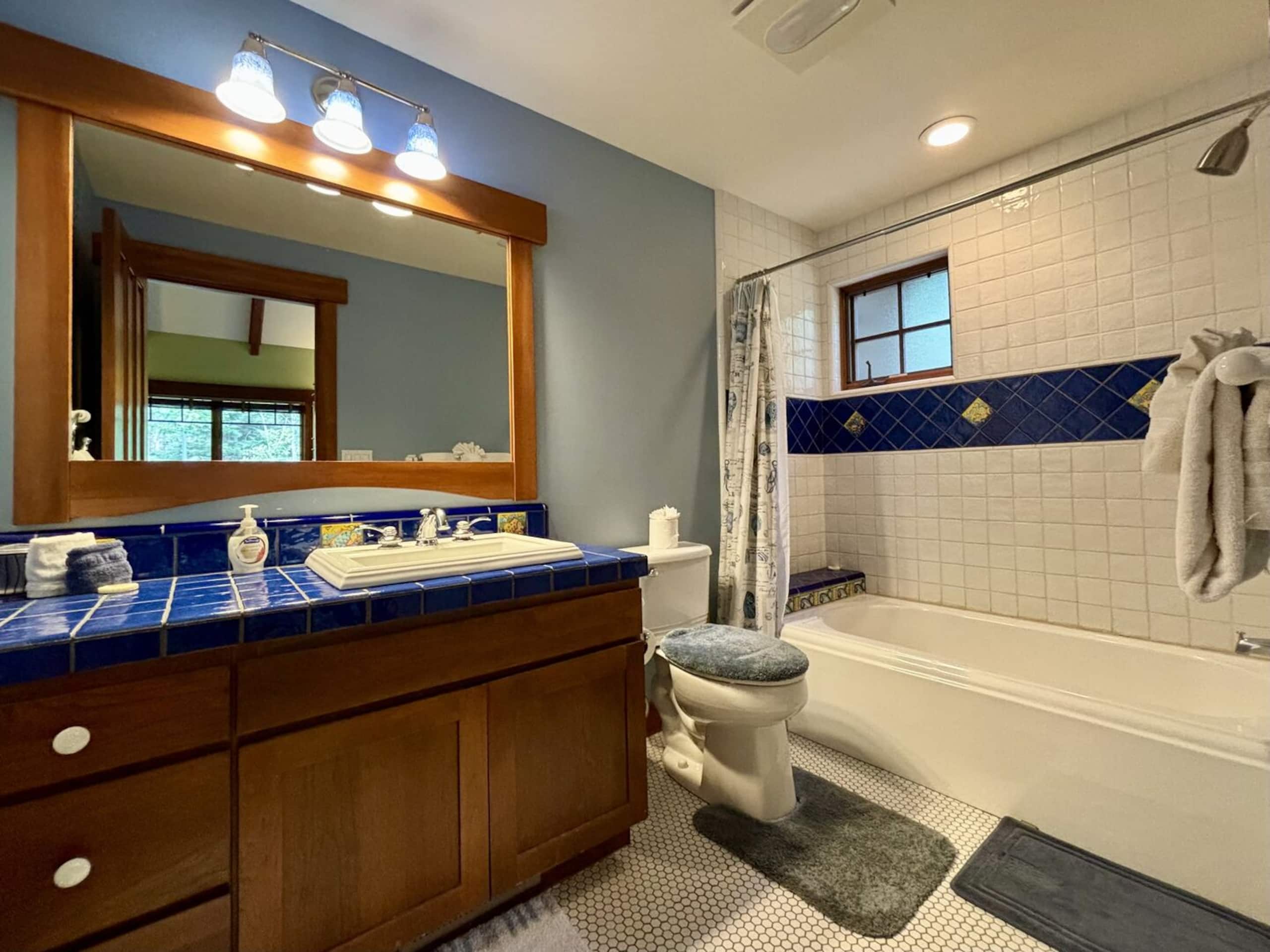 Luxury North Lake Tahoe Retreat for Groups - Photo 13