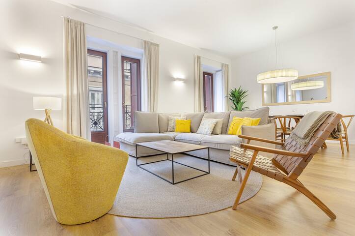 Cibeles Luxe V apartment in Madrid gallery image 3