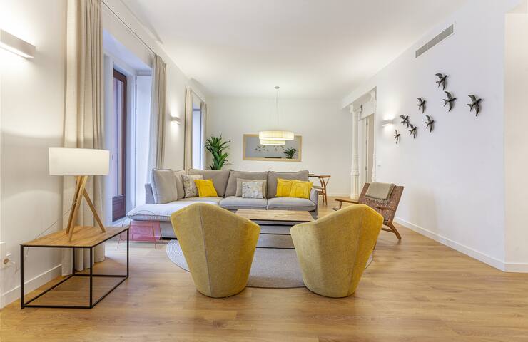 Cibeles Luxe V apartment in Madrid gallery image 2