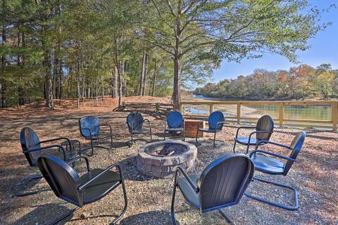 NEW! Charming Home w/ Fire Pit on Ouachita River