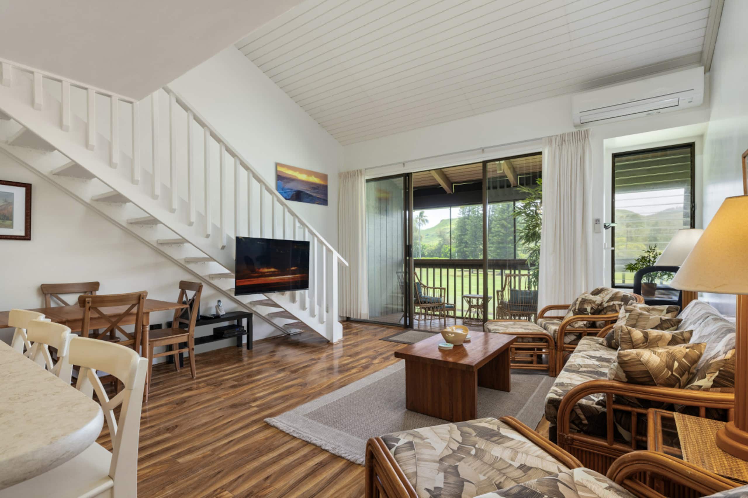 Condo in Kahuku · ★4.84 · 2 bedrooms · 4 beds · 2 private baths - Image 11
