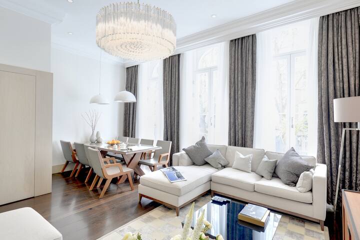 Knightsbridge Luxury 3 Bed Apartment with Terrace gallery image 3