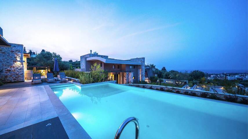 Chania Luxury Villas-Paradise Resorts -Up to 16ppl gallery image 4