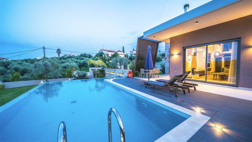 Chania Luxury Villas-Paradise Resorts -Up to 16ppl gallery image 5
