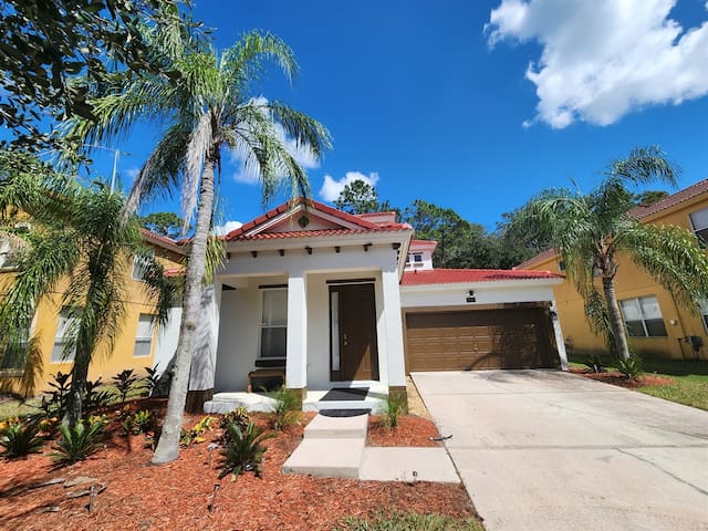 Florida Vacation Rental Company managed Airbnb listing 2