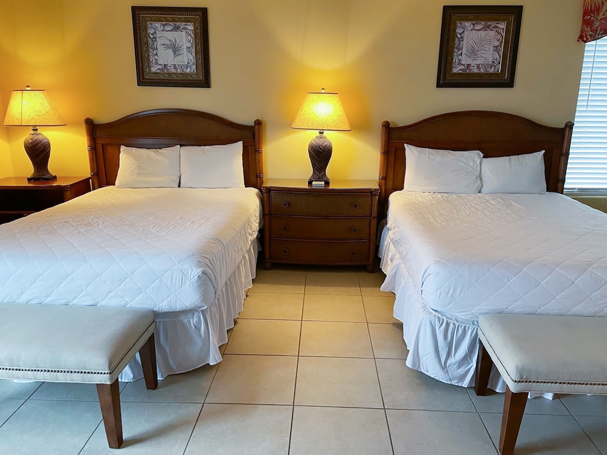 Спална соба за гости со 2 кревета