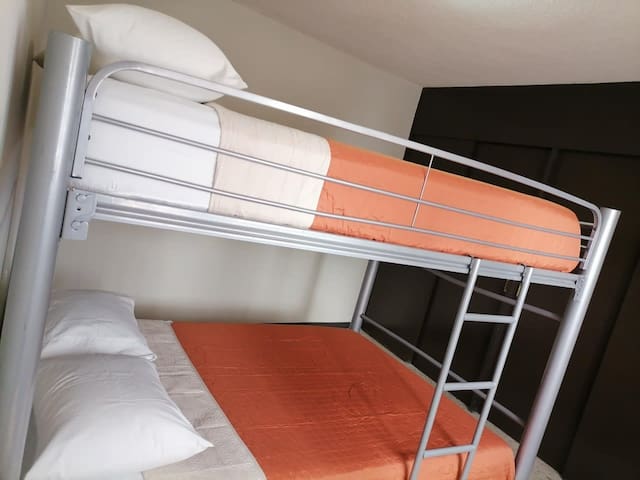 Hospedaje Temporal Querétaro managed Airbnb listing 3