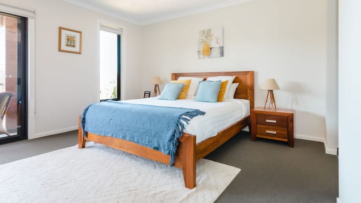 First Floor Main King Room w/ ensuite, tv, walk in robe, sitting balcony