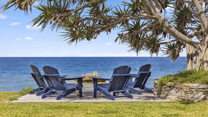 Hampton on the Beach – Stunning Beach Front