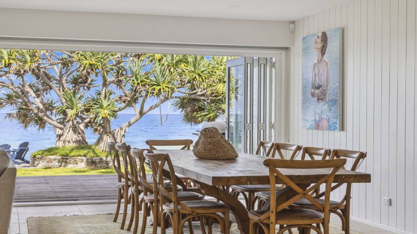 Hampton on the Beach – Stunning Beach Front gallery image 2