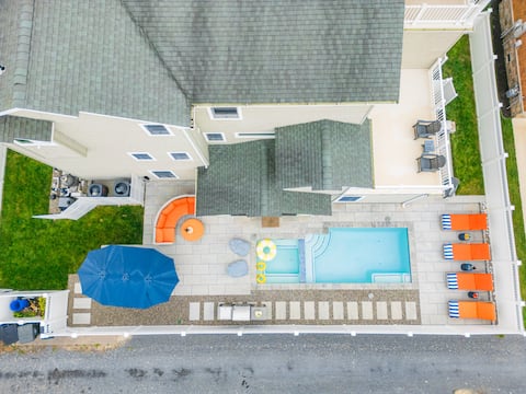 5BR | Heated Pool, Hot Tub, Elevator, Game Room
