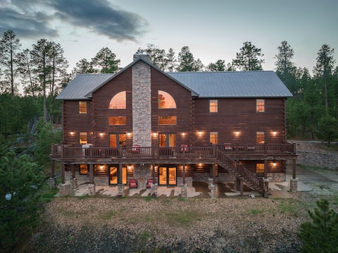 Largest Black Hills Lodge - Sleeps 30 - 13 Bedroom
