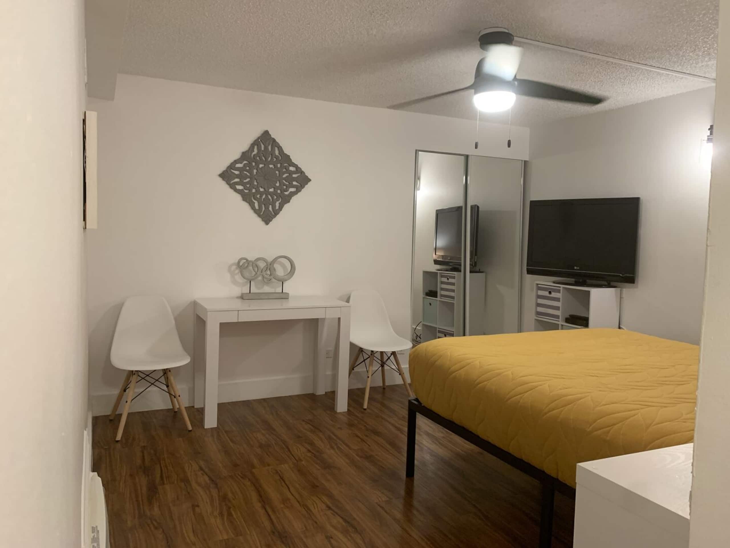 Condo in Honolulu · ★4.66 · 1 bedroom · 1 bed · 1 bath - Image 2