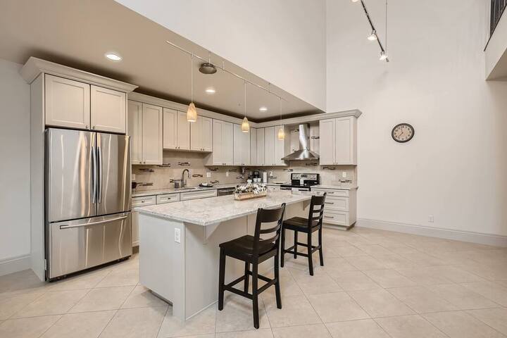 Luxury Loft I Skyline Views in RiNO gallery image 5