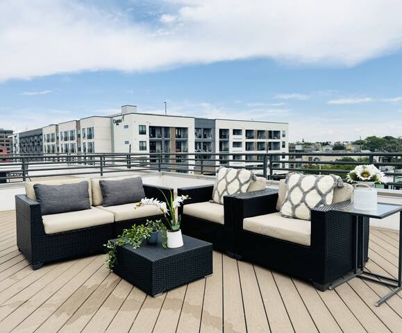 Luxury Loft I Skyline Views in RiNO gallery image 2