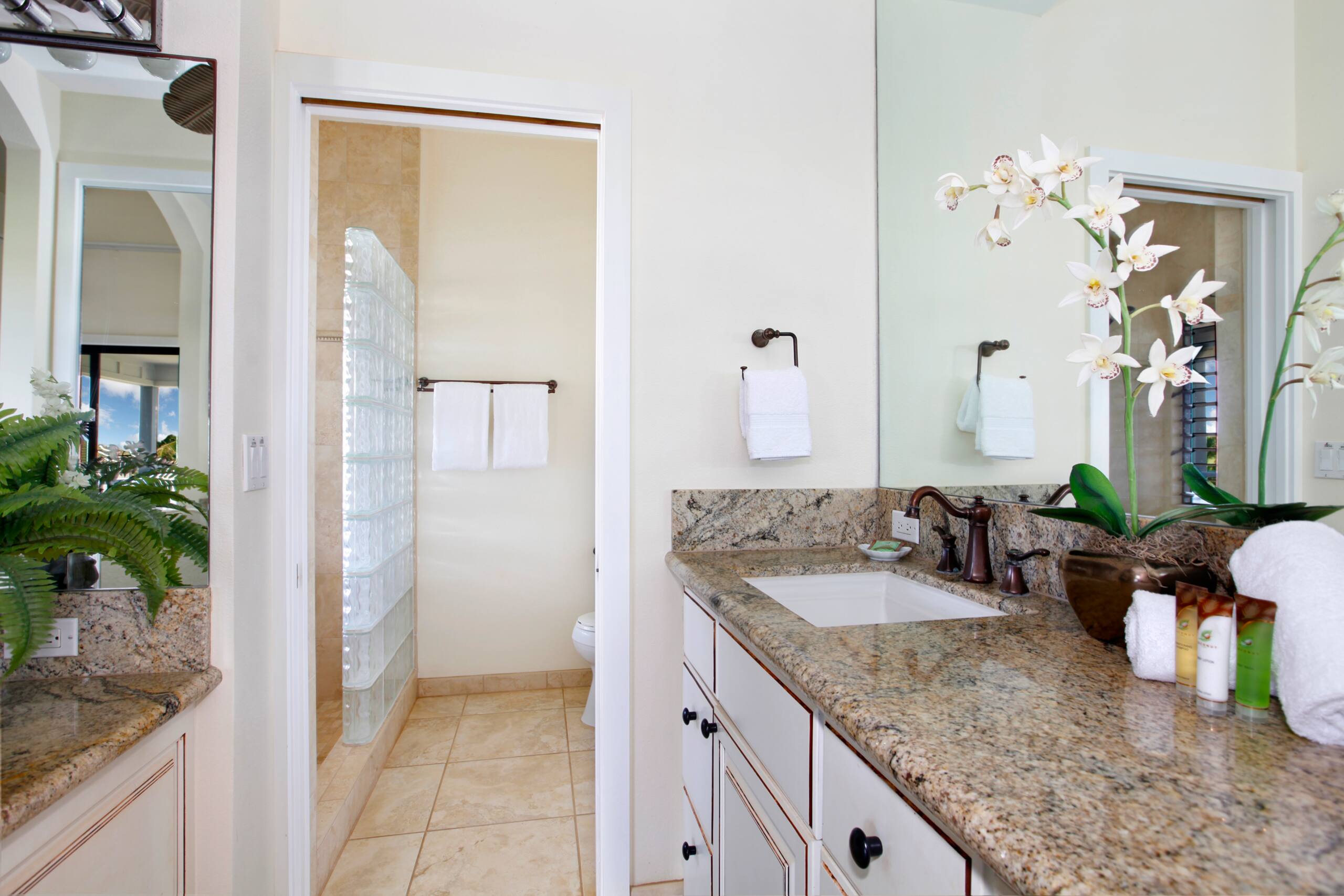 Condo in Koloa · ★4.0 · 2 bedrooms · 4 beds · 2 baths - Image 9