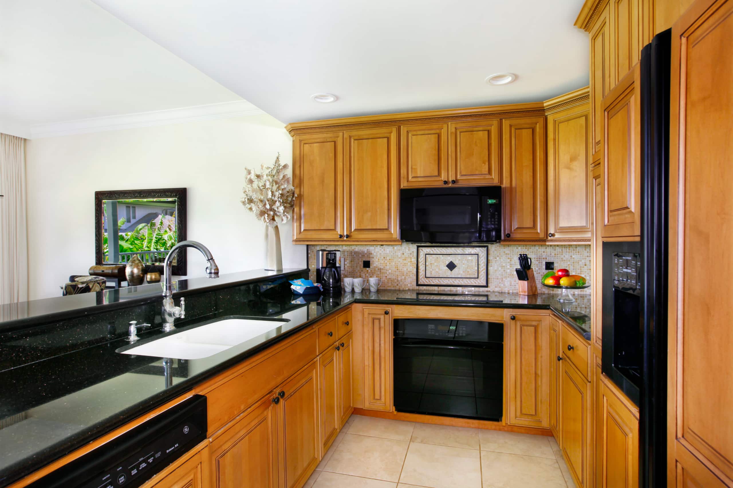 Condo in Koloa · ★4.0 · 2 bedrooms · 4 beds · 2 baths - Image 5