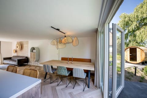 Popular Airbnb listing: Luxury house with sauna, near the sea in Sint Maarten