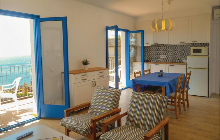 Nice apartment in Tossa de Mar gallery image 2