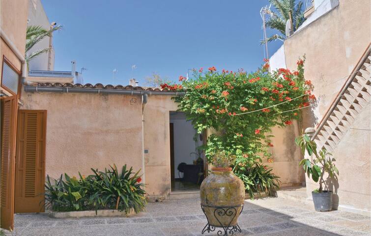 4 bedroom amazing home in Can Picafort gallery image 3